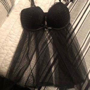 Victoria’s Secret lingerie size 34D